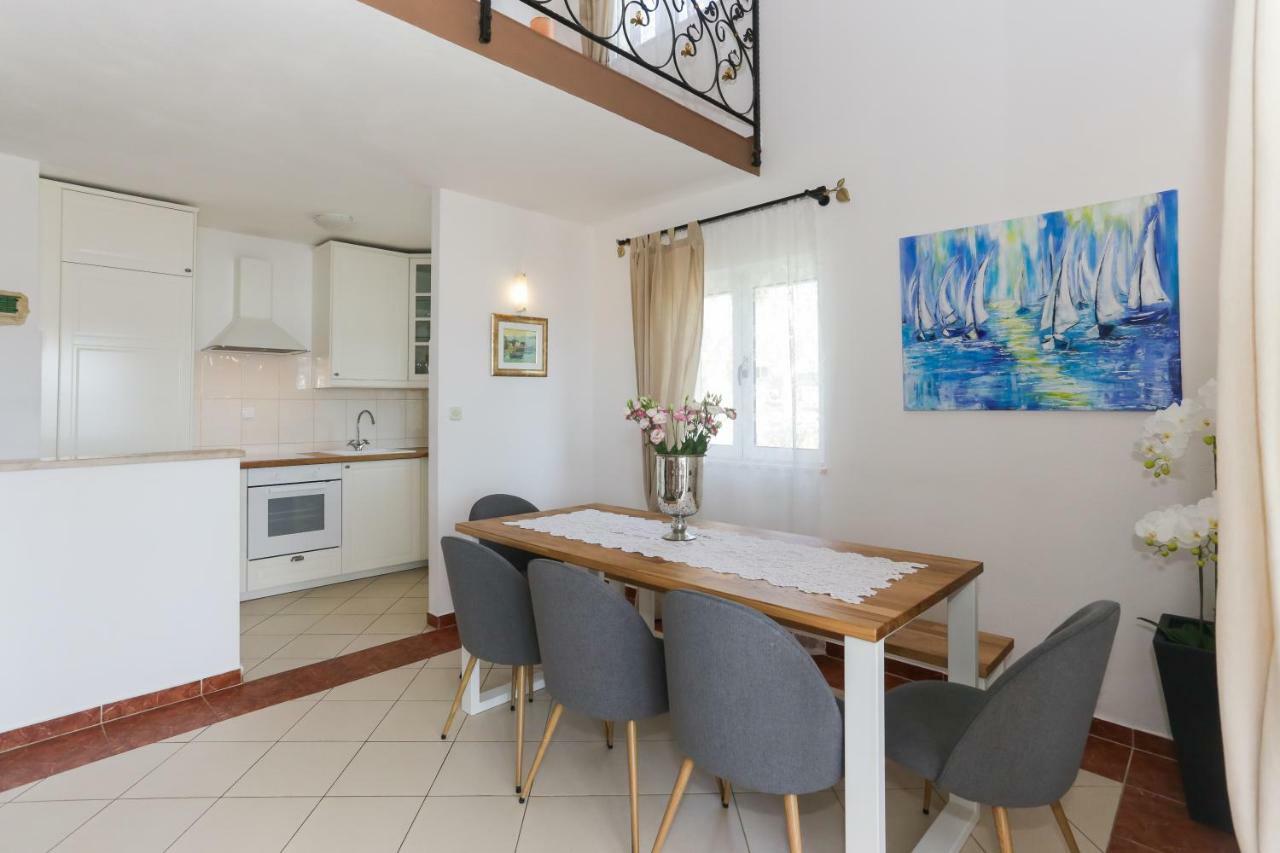 Lana Deluxe,Sevid Apartman Kültér fotó